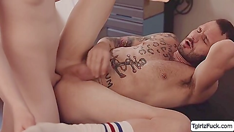 Blonde blonde massage girl taking off clothes and fucking